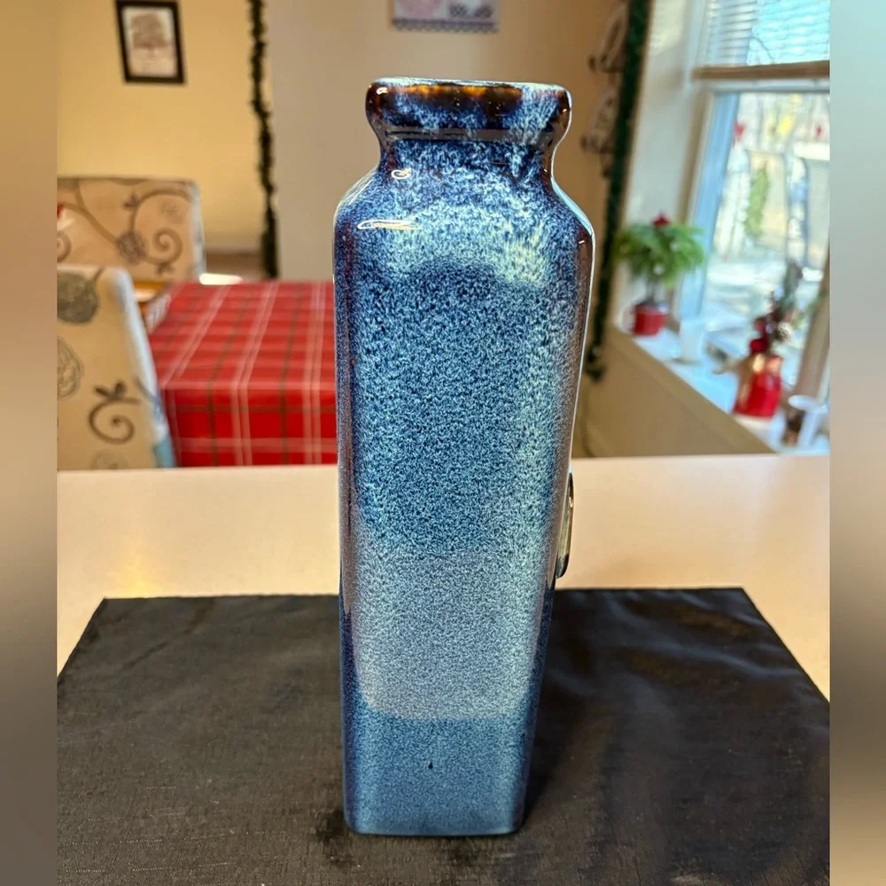Asian-Inspired Ceramic Vase With Blue Speckled Glaze - Picture 2 of 7